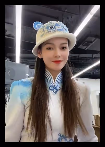 冬奧會舉牌員火了!正面照曝光都是高顏值學霸,還有人撞臉劉亦菲