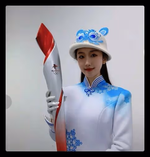 冬奧會舉牌員火了!正面照曝光都是高顏值學霸,還有人撞臉劉亦菲