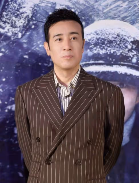百位港台明星助力冬奧!成龍凌晨激動發文,與國家隊合影滿臉驕傲