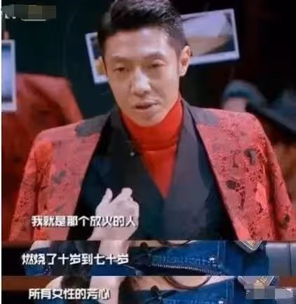 撒貝寧重回《今日說法》！看慣了他的搞笑，再穿西裝竟有些出戲