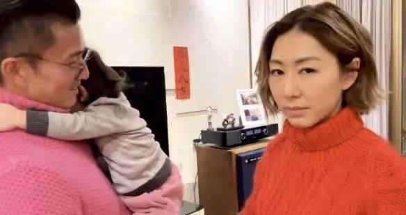 TVB小生兒子新年收胡說八道姐妹團紅包,區別對待胡定欣、李施嬅
