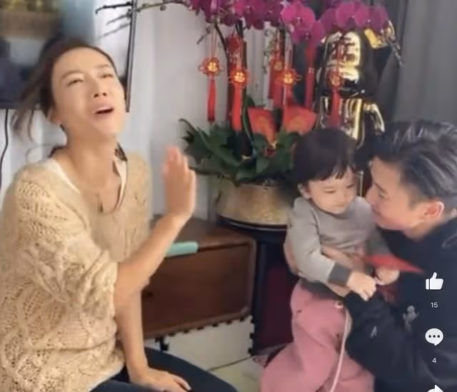 TVB小生兒子新年收胡說八道姐妹團紅包,區別對待胡定欣、李施嬅
