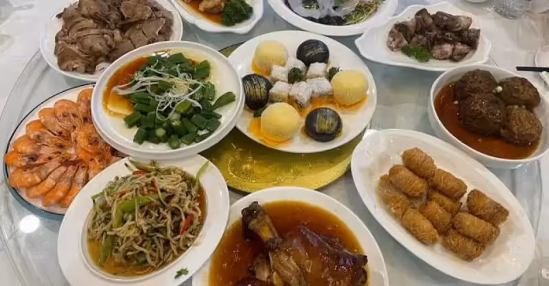 高高興興帶了禮物和老公回娘家拜年，結果在吃飯的時候我掀了桌子