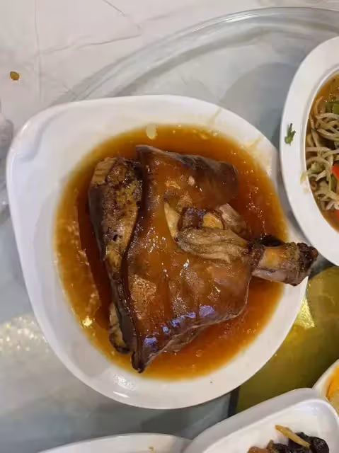 高高興興帶了禮物和老公回娘家拜年,結果在吃飯的時候我掀了桌子