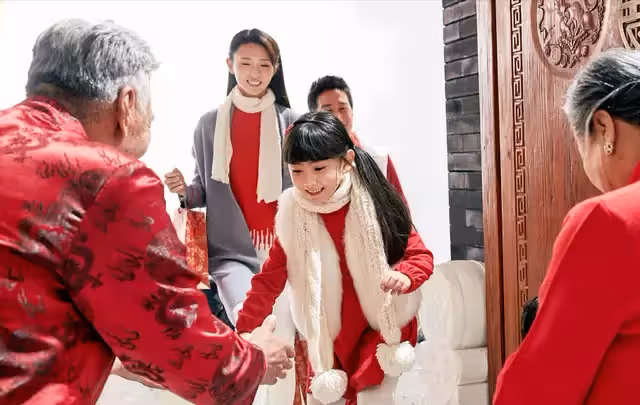 快樂是別人的!一位65歲的婆婆心裡的話:過年「是我的痛點」兒孫滿堂並非那麽幸福
