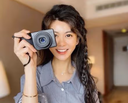 30歲女星過年上警局!街上被男子求愛要交往,與表妹嚇到不敢吱聲