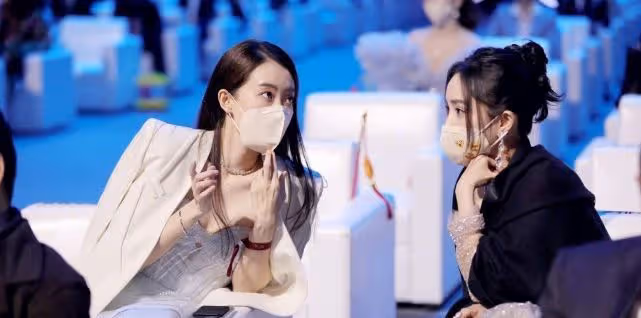 北電雙才女,楊冪張小斐才是真姐妹,最終兩人頂峰相見!