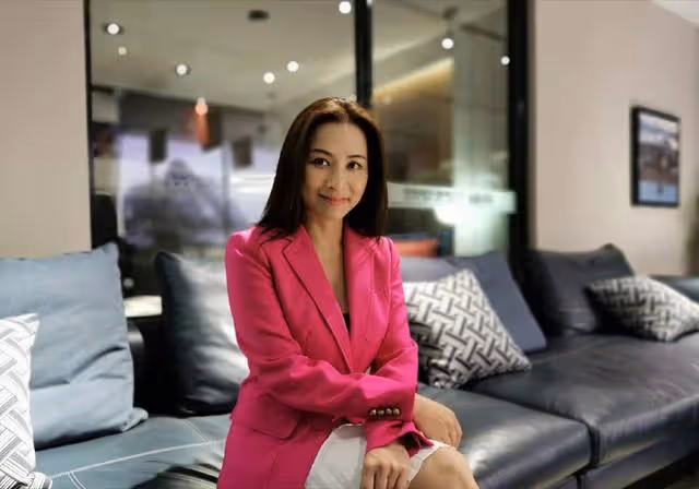 46歲香港知名女星被嘲又老又過氣,立即反擊:別看,曾是性感尤物