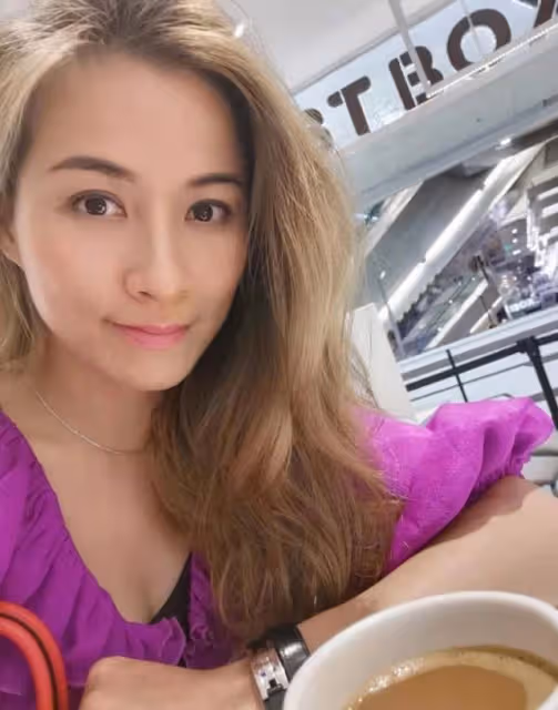 46歲香港知名女星被嘲又老又過氣,立即反擊:別看,曾是性感尤物