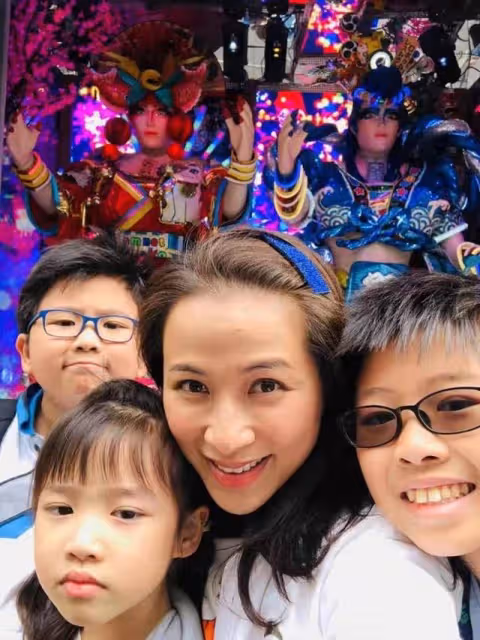 46歲香港知名女星被嘲又老又過氣,立即反擊:別看,曾是性感尤物