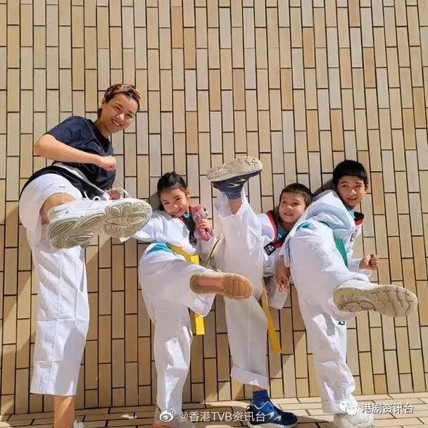 絕世好媽︱陳茵媺為陪仔女學跆拳道
