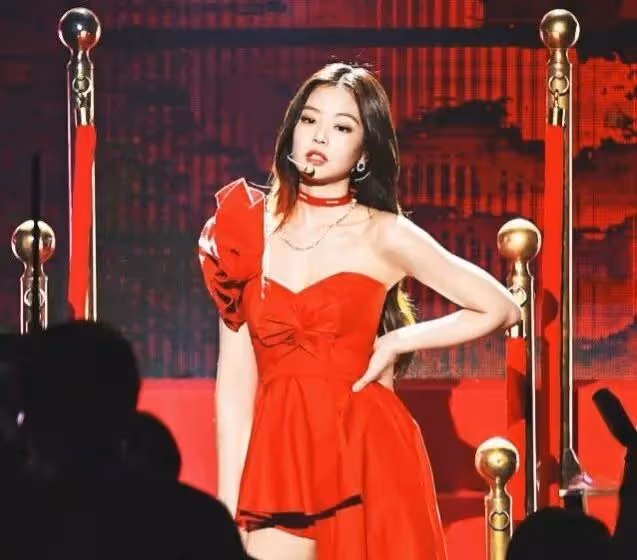 Lisa可能和YG續約嗎?