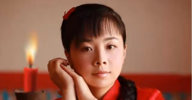 從星光大道走出的王二妮:嫁給農村初戀,婆婆對她比親生女兒還好