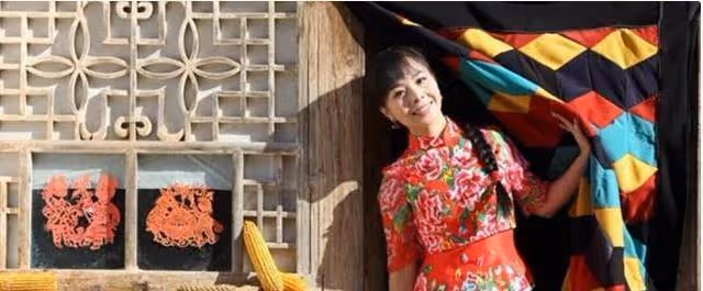 從星光大道走出的王二妮:嫁給農村初戀,婆婆對她比親生女兒還好