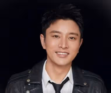 賈乃亮被曝戴大金表去酒吧!現場明星網紅扎堆,李小璐也在當地