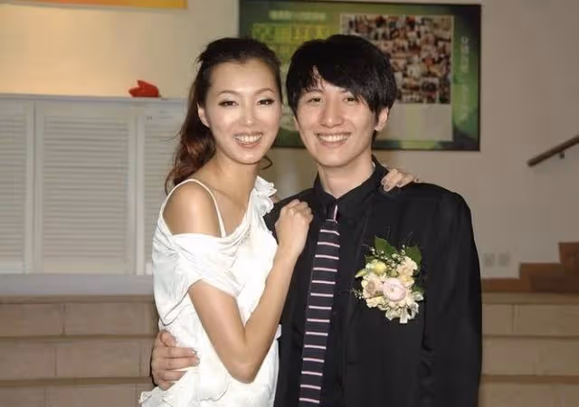 香港著名渣男近況曝光!細心帶娃遭痛批:不要再演好好先生洗白了