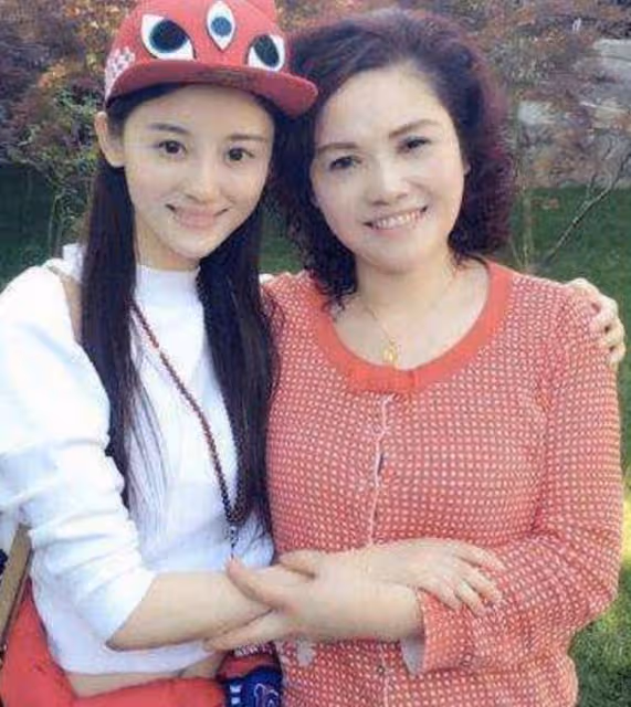 6年前,女演員徐婷全身潰爛在醫院離世,背後原因讓人唏噓