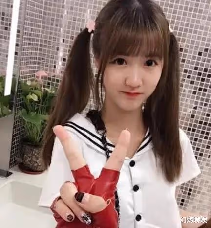 從才藝博主到出水芙蓉,宸蕁櫻桃是如何走向巔峰的?