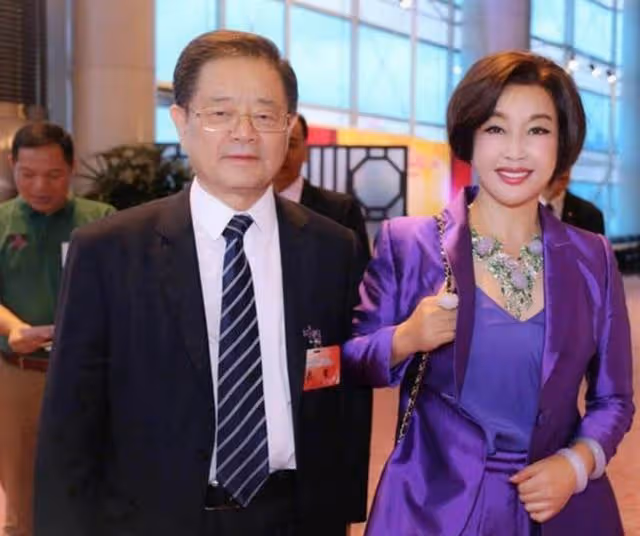 四婚三離，60歲還能嫁給富豪，孩子成劉曉慶一生的痛