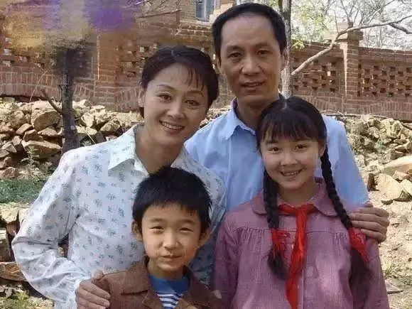 當你老了!去兄弟姐妹家「走一圈」就會明白很多 還能聚在一起「是一件幸事」一定要好好珍惜