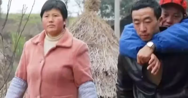 看似荒唐的「一女嫁二夫，同住一間屋」，背後的故事卻感動了中國