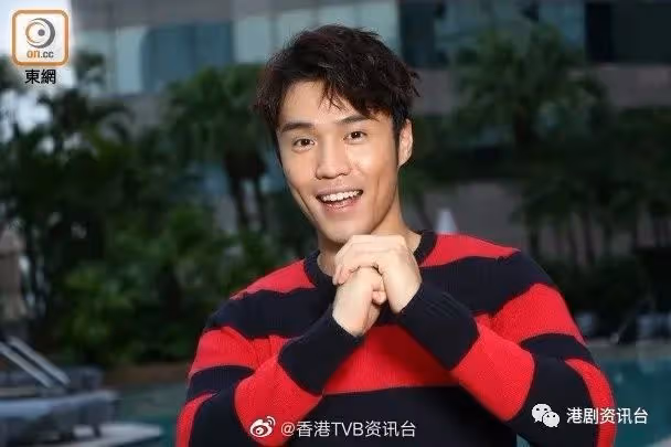 丁子朗跪住拜年!余德丞必開賭局發橫財