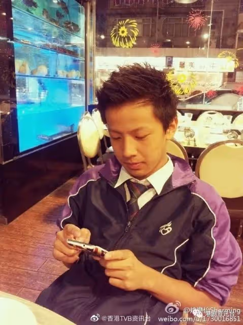原來收埋個小鮮肉!姚樂怡24歲弟弟撞樣王浩信