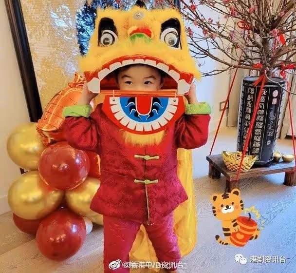 原來收埋個小鮮肉!姚樂怡24歲弟弟撞樣王浩信