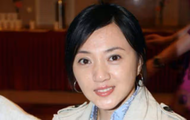 金玉婷:5次登上春晚,被緋聞毀於一旦,曾因抑鬱症住過精神病院