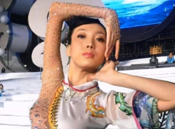 因一秒之差摔成高位截癱，讓張藝謀愧疚一生的劉岩，後來怎麼樣了