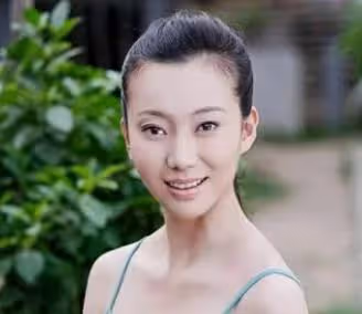 因一秒之差摔成高位截癱,讓張藝謀愧疚一生的劉岩,後來怎麼樣了