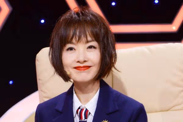 魯豫聽霍建華講「生孩子」哭了,自己又不生,她到底想幹什麼?