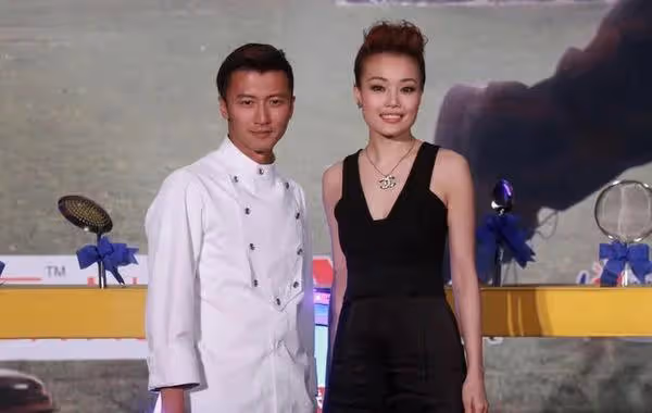 他曾紅極一時，如今淪為服務員，10年前就被金星說中，啥原因？