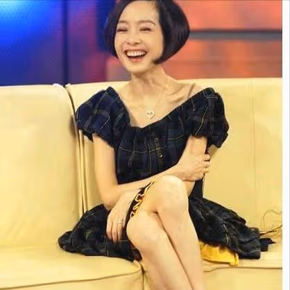 魯豫聽霍建華講「生孩子」哭了,自己又不生,她到底想幹什麼?