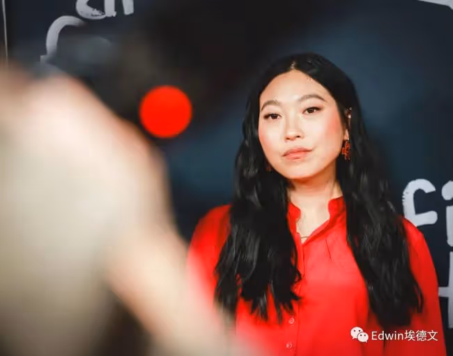金球獎影后奧卡菲娜Awkwafina宣布退網。