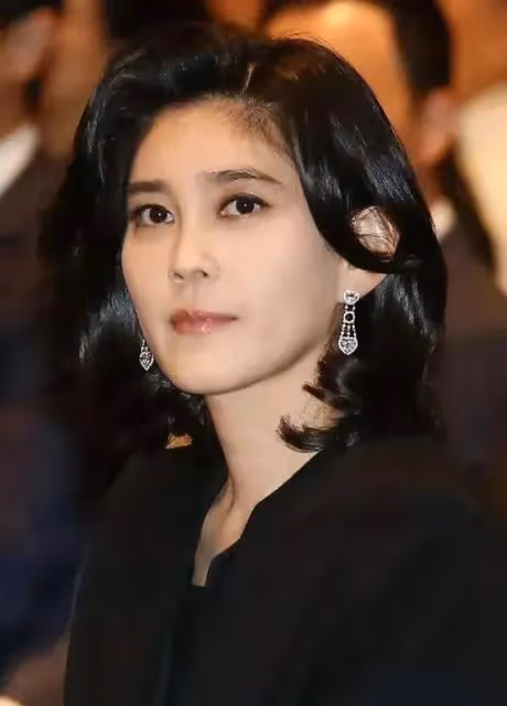三星集團長公主,因「愛」下嫁保鏢卻遭家暴,怒甩141億狠踹渣男