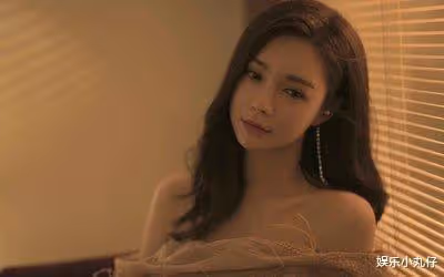 沈夢辰近況曝光,曬年夜飯笑容滿面,與杜海濤和杜海濤媽媽同框