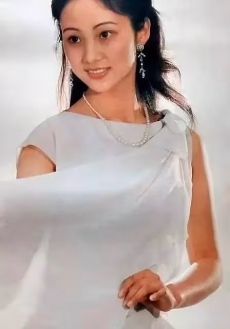 1986年老掛曆,13位女明星,其中一位可惜了