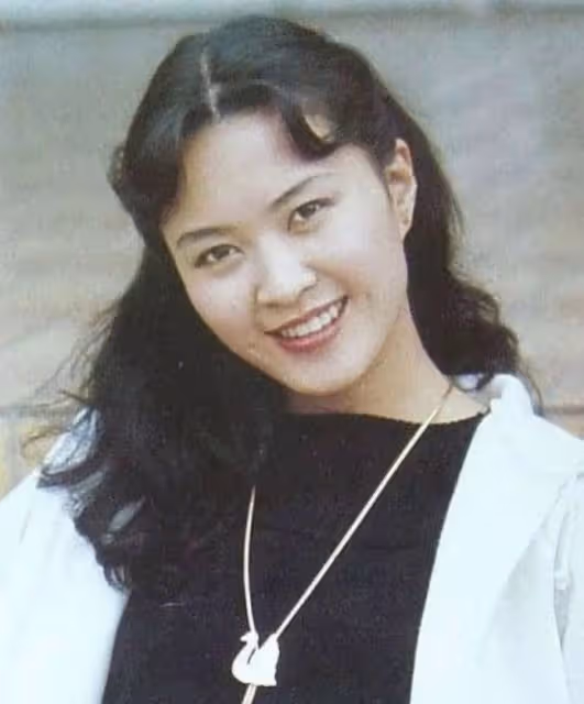 1986年老掛曆,13位女明星,其中一位可惜了