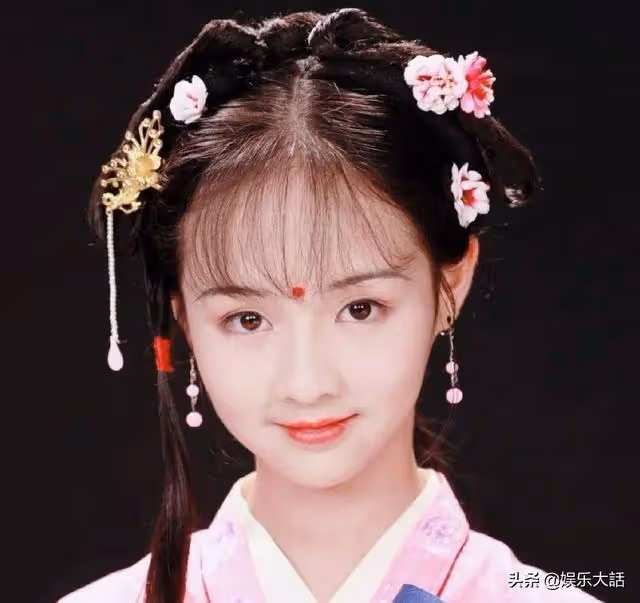 大齡演員別再裝嫩了！讓這8位小演員告訴你，娛樂圈根本不缺少女
