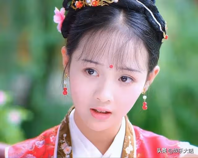 大齡演員別再裝嫩了!讓這8位小演員告訴你,娛樂圈根本不缺少女