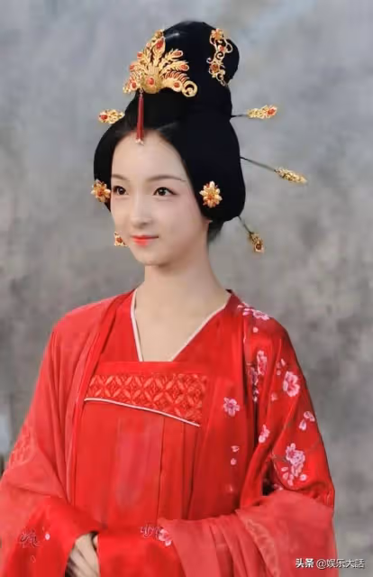 大齡演員別再裝嫩了!讓這8位小演員告訴你,娛樂圈根本不缺少女