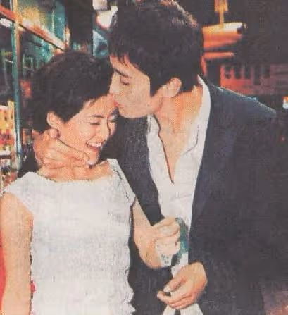 劉燁和謝娜分手16年,對比二人的生活,我發現他們分手真的分對了