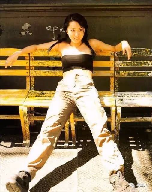 悲傷的徐華鳳:當7年情婦,38歲擠走原配,41歲在丈夫懷中去世