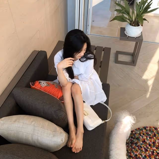 《殭屍校園》班長竄紅!22歲趙怡賢被爆是富二代,她親自回應傳言