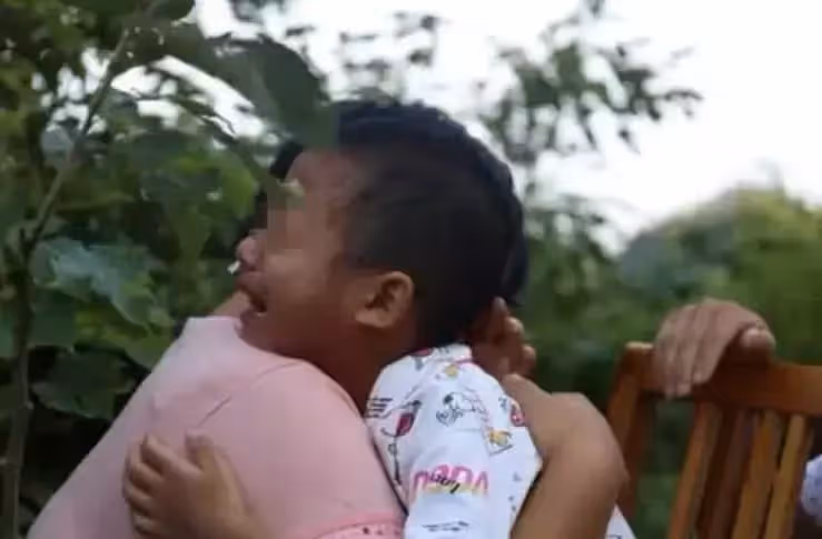 7歲童和1歲弟同患重病，自願捨命救弟離世前寫下5個心願，惹網淚：你是上天派來的天使