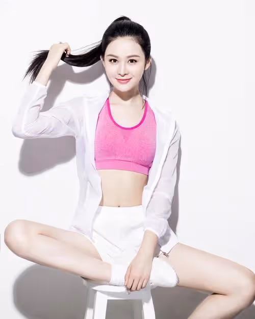 汪小菲張穎穎戀情實錘?深夜醉酒不忘十指緊扣,女方待客如老闆娘