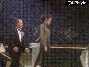 突然被賭王求愛的梁安琪很糾結,嫁給賭王后她證明了自己不是花瓶