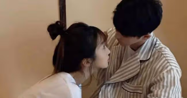 隱婚5年,看見他和前女友的不雅監控後,我果斷離婚