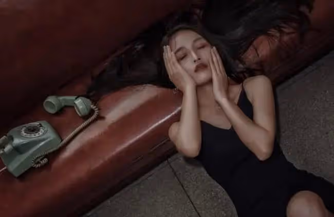 我該怎麼接受,每晚躺在身邊的男人,心底藏著另一個女人